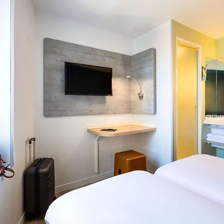 Hotel Ibis Budget Centre - Gare Saint Jean 2*