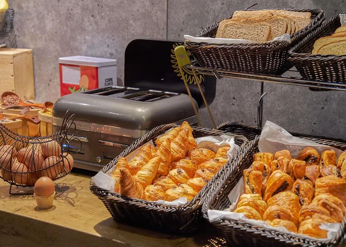 Hotel Ibis Budget Centre - Gare Saint Jean 2*