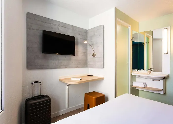 Hotel Ibis Budget Centre - Gare Saint Jean 2*