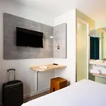 Hotel Ibis Budget Centre - Gare Saint Jean 2*